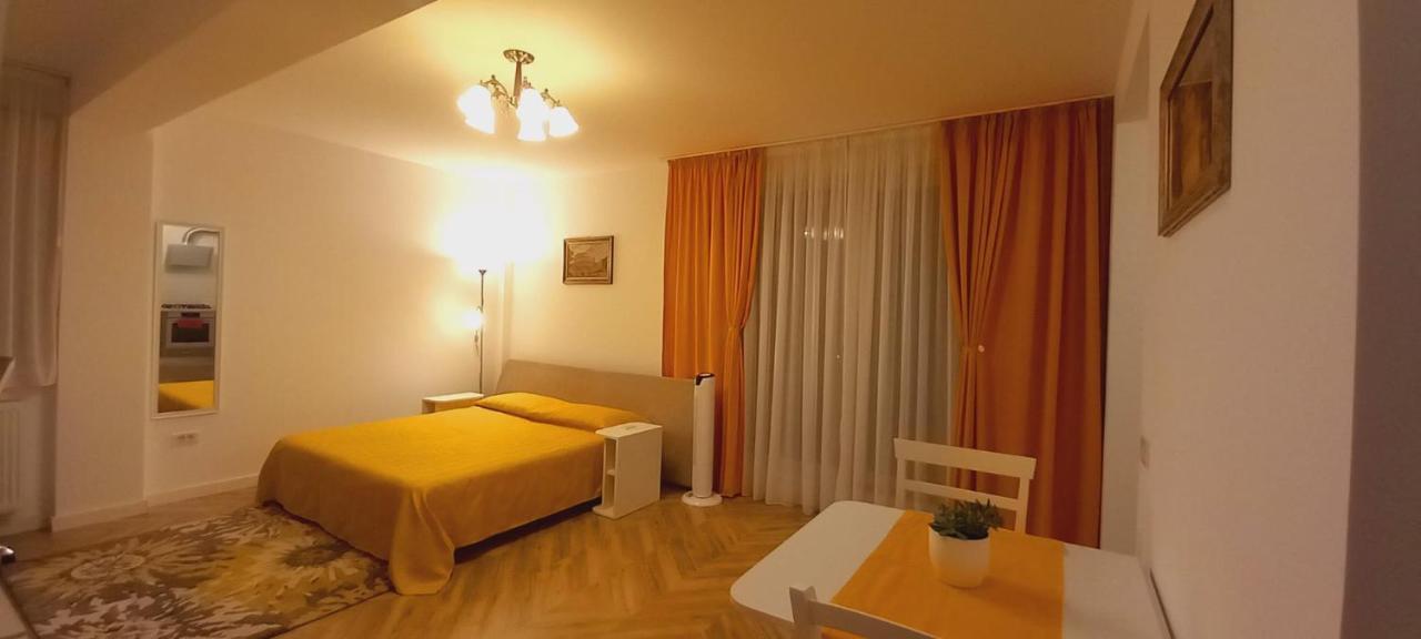 Appartamento Domus magistrae Bucarest Esterno foto