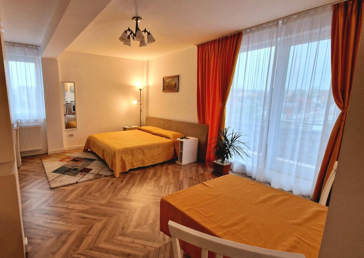 Appartamento Domus magistrae Bucarest Esterno foto